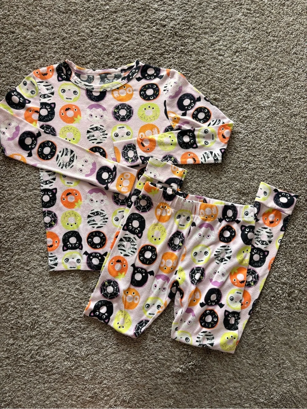 Cat & Jack Pajamas Halloween 2 piece set donut bat ghosts kids size 8